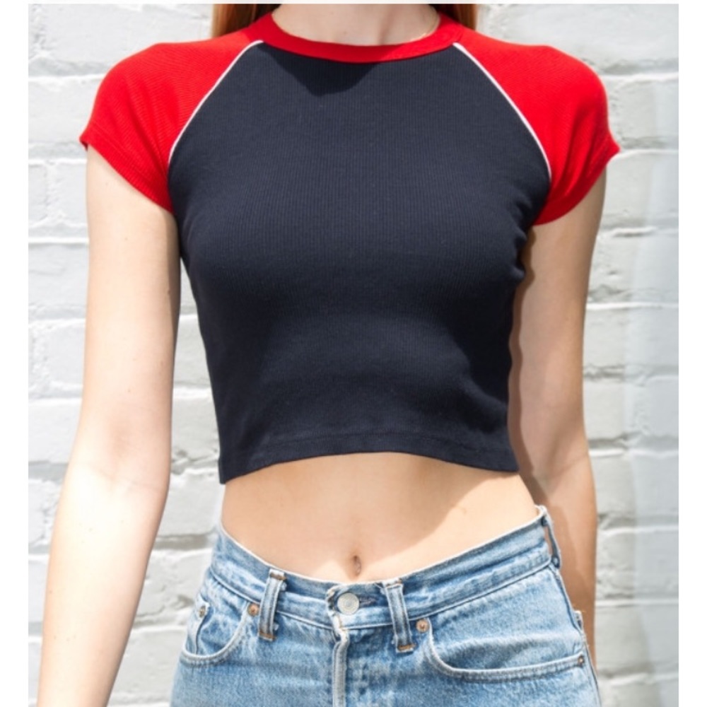 Brandy Melville Bella top